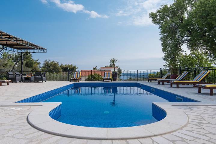 Dom wakacyjny dla 12 osób, z Widok na ocean i Balkon/ taras oraz Ogród i Basen w Orebić