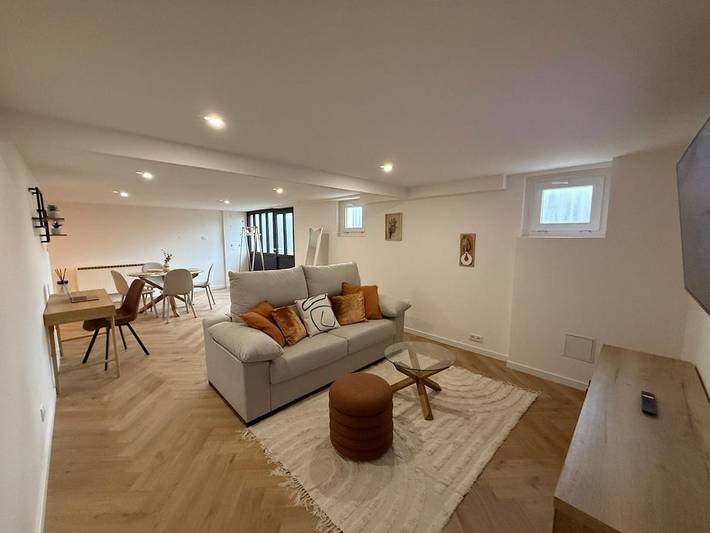 Gîte pour 4 personnes, avec jacuzzi ainsi que piscine et jardin dans Châlonvillars