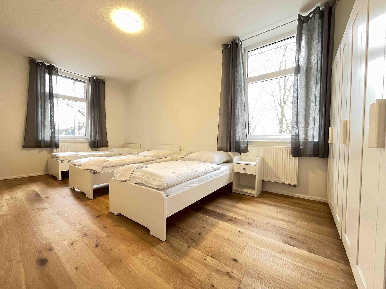 Ganze Ferienwohnung, Am1O36 Moderne Monteurwohnung mit Balkon in Amberg, Ostbayern