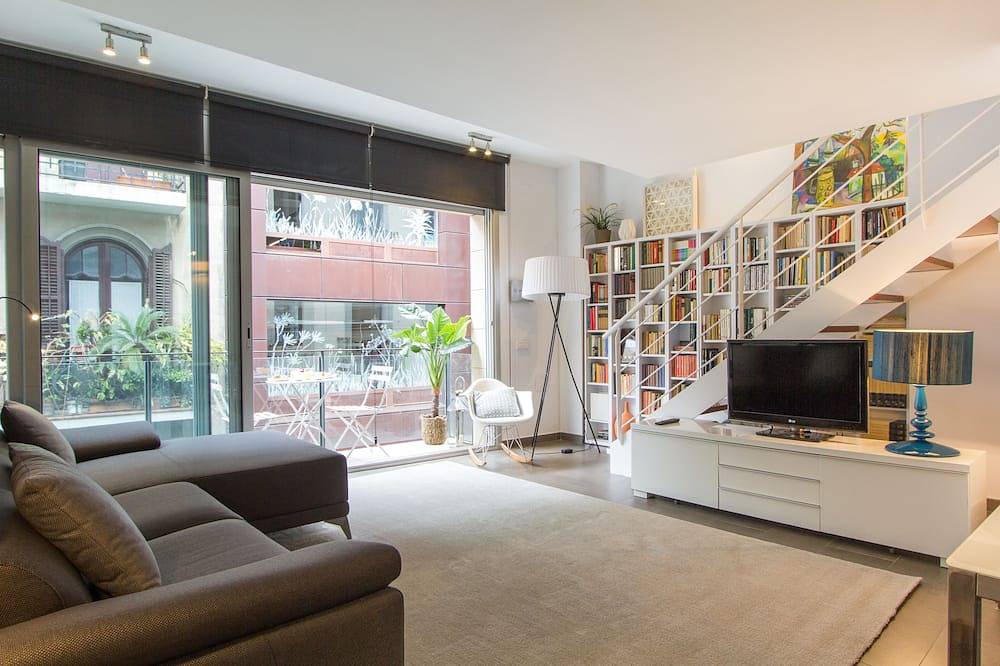 Appartement entier, Duplex confortable avec piscine dans une rue calme à côté de paseo de gracia in Barcelona Centre, Barcelone