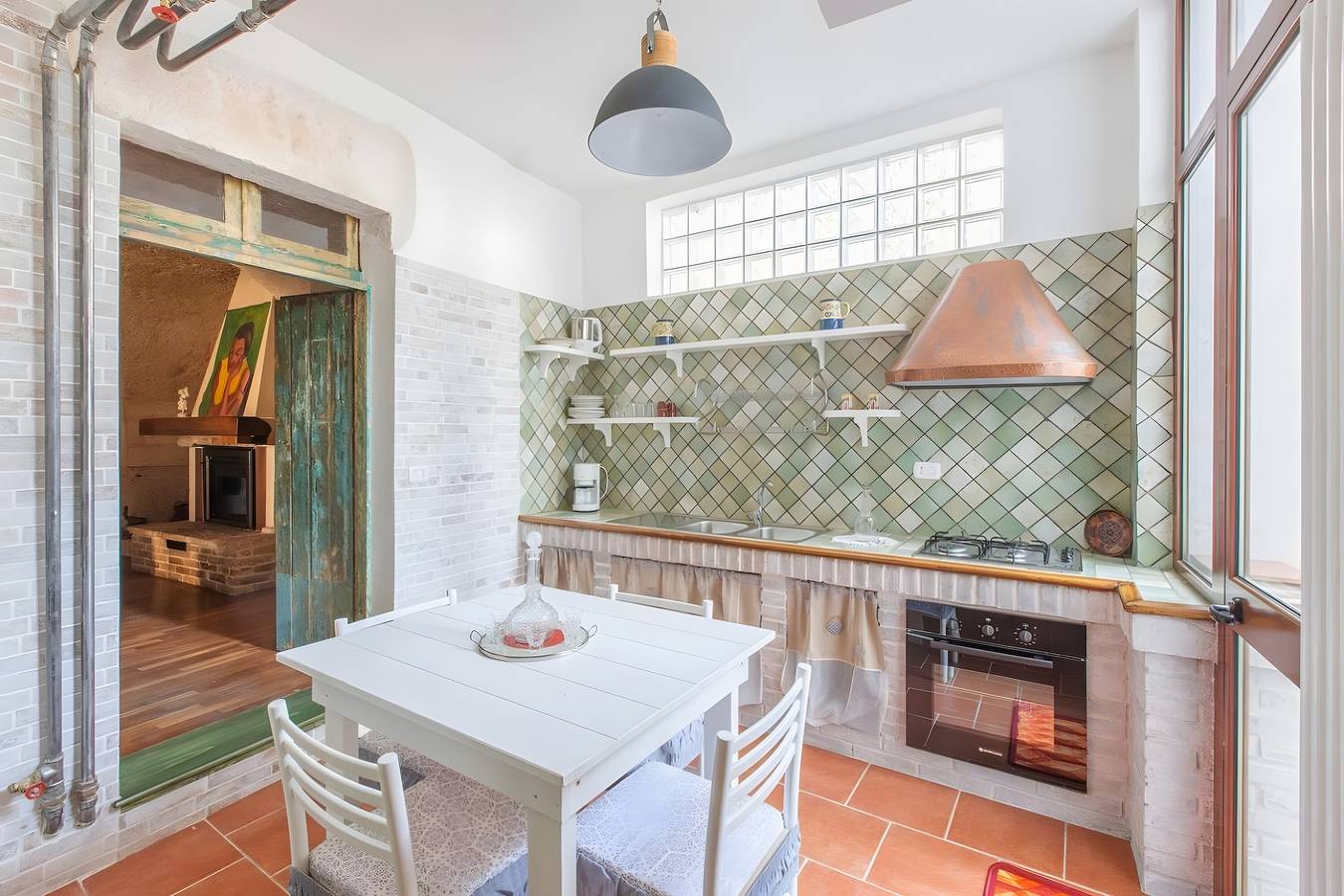 Entire apartment, Apartment 'Leo' with Private Garden, Wi-Fi and Air Conditioning in Carovigno, Salento