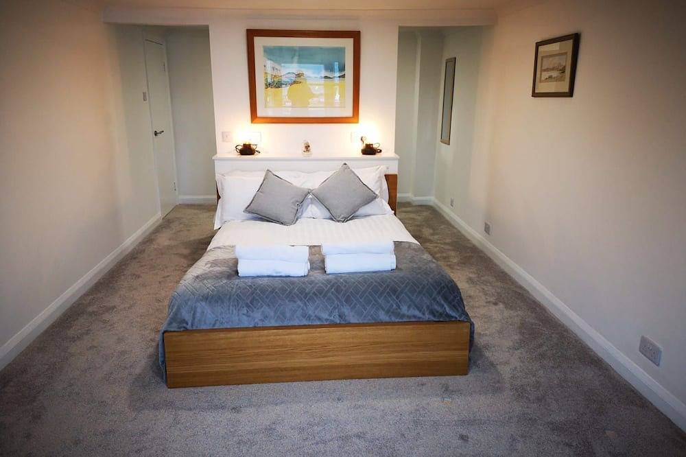 Ganze Wohnung, Wunderschön präsentierte und sehr geräumige Wohnung mit einem Schlafzimmer im Herzen von Oban in Oban, Loch Linnhe