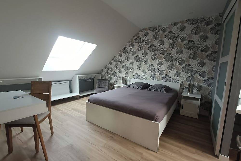 Apartamento entero, 4-person apartment in Écommoy, Sarthe