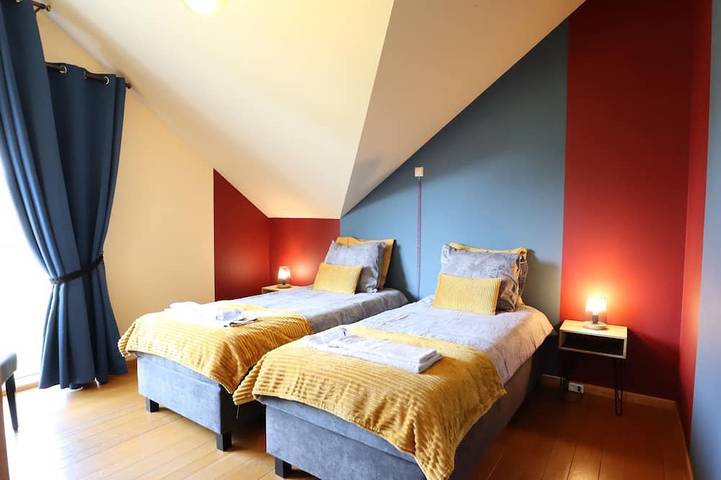 Location de vacances pour 14 personnes, avec jacuzzi et sauna ainsi que terrasse et jardin dans Mont (Houffalize) - 4