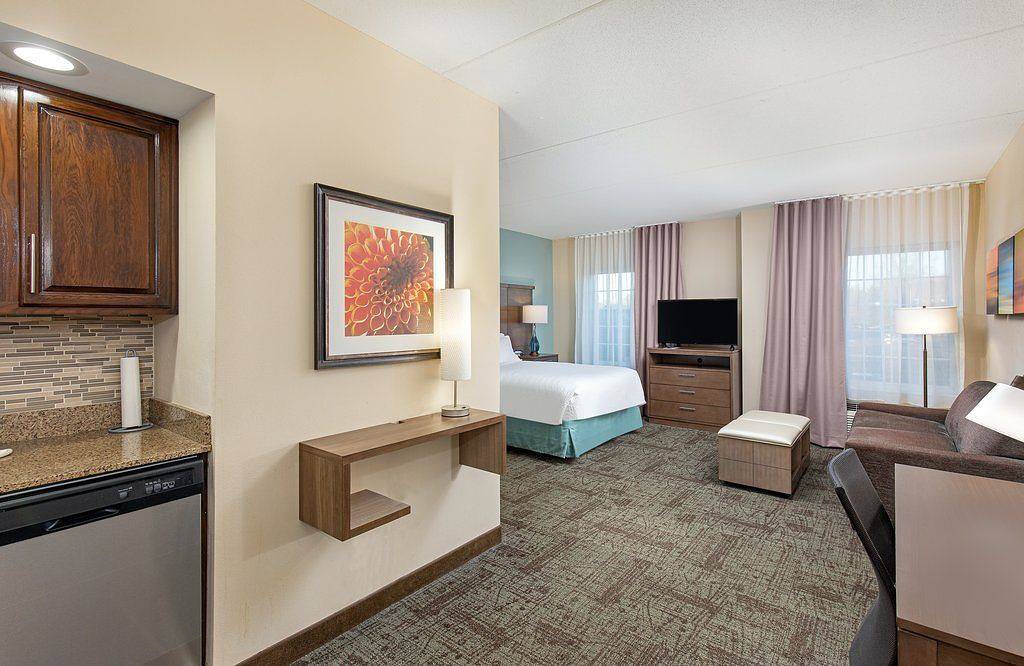 Ganzes Studio, Staybridge Knoxville Oak Ridge in Anderson County