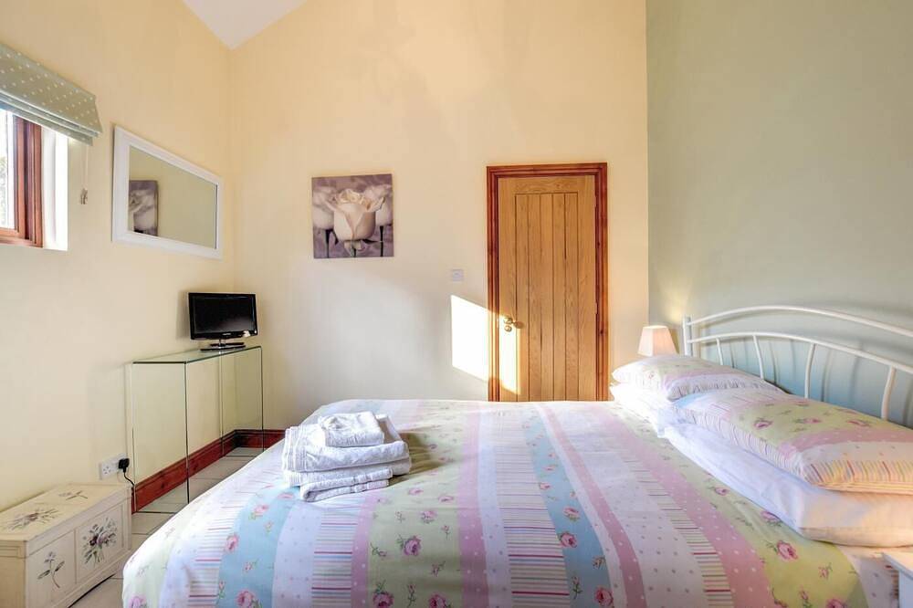 4 Bed in Barry (oc-bow164) in Barry, Région de Vale of Glamorgan