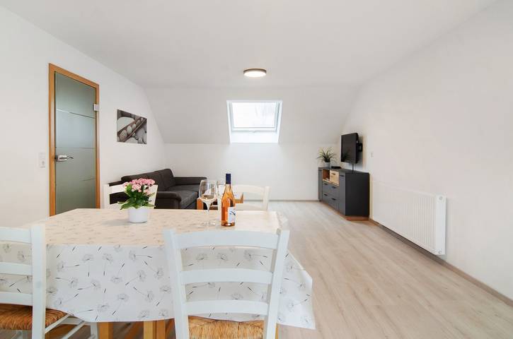 Ganze Wohnung, Ferienwohnung "Am Birnbaum" mit schönem Balkon und Wlan in Überlingen, Region Bodensee-Oberschwaben