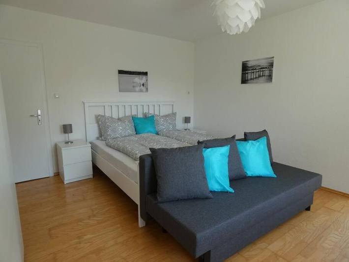 Ferienwohnung für 3 Personen, mit Balkon und Terrasse sowie Garten und Ausblick