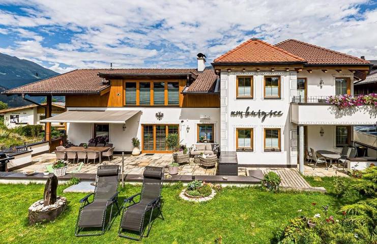 Ferienwohnung für 4 Personen, mit Balkon und Terrasse sowie Garten und Sauna