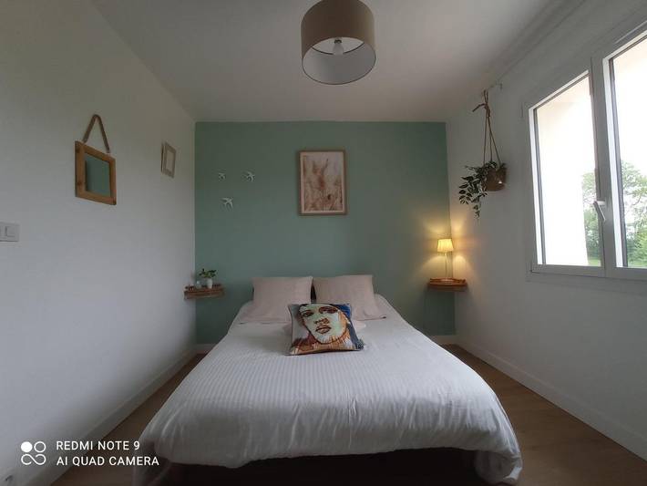 Chambre d’hôte pour 2 personnes, avec terrasse ainsi que jardin et vue