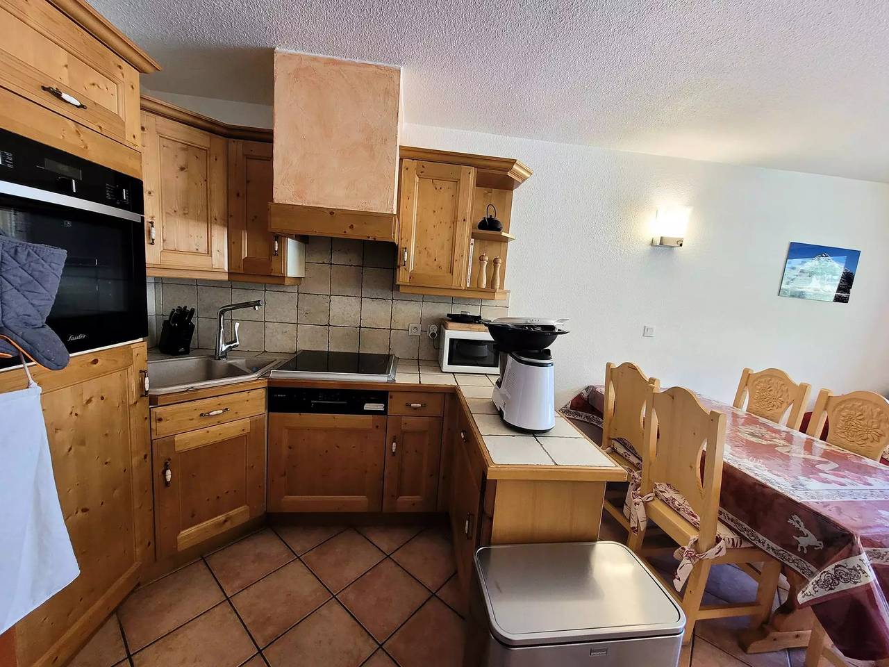 Entire apartment, Apartment 3 rooms - 6 people in Bessans, Saint-Jean-de-Maurienne region