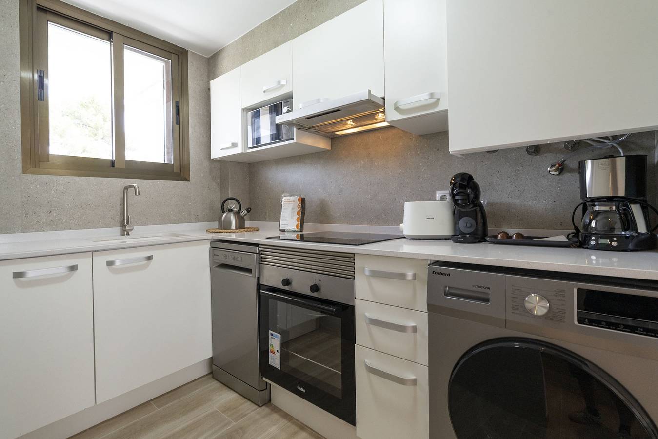 Appartement entier, Appartement de vacances pour 6 personnes avec terrasse in Benicasim, Costa del Azahar