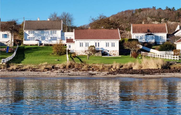 Ferienhaus für 6 Personen, mit Terrasse und Garten in Lindesnes