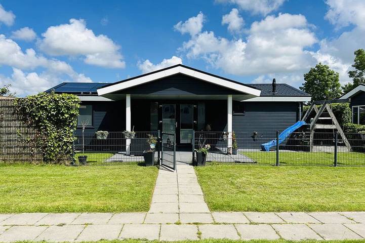 Chalet für 4 Personen, mit Garten in Dirkshorn