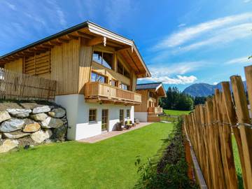 Ferienhaus für 16 Personen, mit Sauna und Garten sowie Terrasse in Ski Amadé
