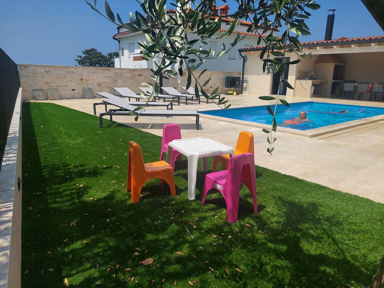 Acogedor apartamento cerca de rutas de senderismo y ciclismo, a 2 km de la playa in Umag, Region de Umag