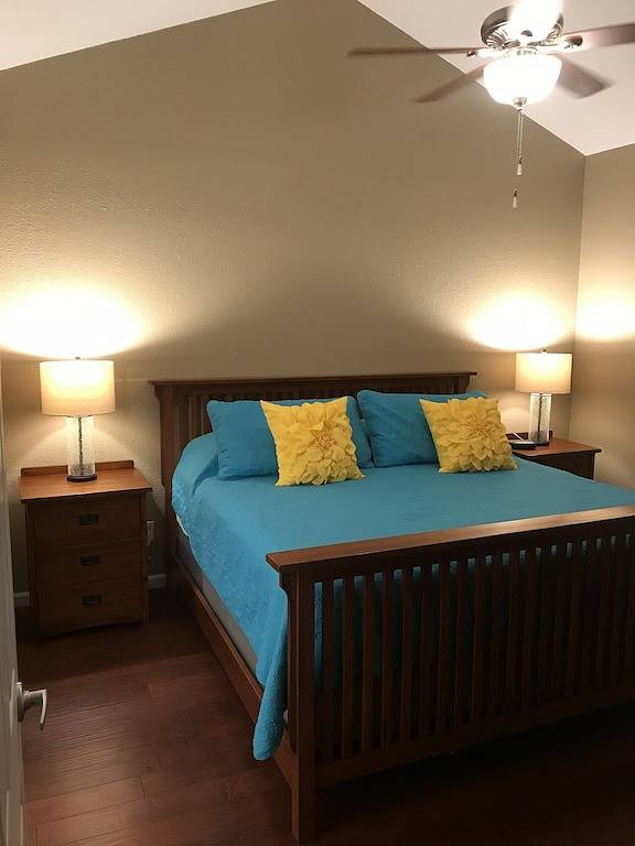 Ganze Wohnung, Harbor Towne Condo.... Ansicht, Ansicht, Ansicht.... Schlafmöglichkeiten für 6 & Kinder willkommen in Lake Ozark, Lake of the Ozarks