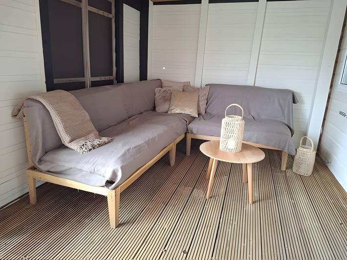 Caravan 'De Zandparel' with Wi-Fi and Air Conditioning