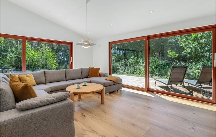 Ferienhaus für 10 Personen, mit Whirlpool und Sauna sowie Pool und Terrasse auf Bornholm - 4