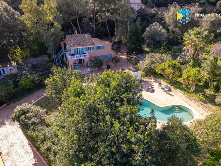 Location de vacances pour 4 personnes, avec jardin ainsi que balcon et piscine à Esporles - 2