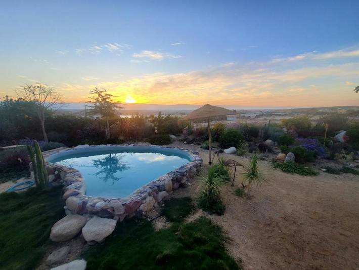 Chalet para 2 personas, con vistas además de piscina y jardín - 1