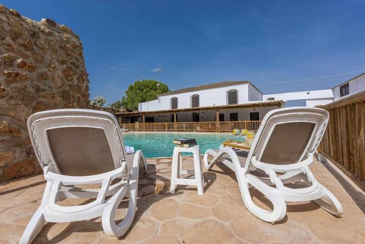 Villa "Casa Rural San Miguel" con piscina y Wi-Fi in Morón de la Frontera, Provincia de Sevilla