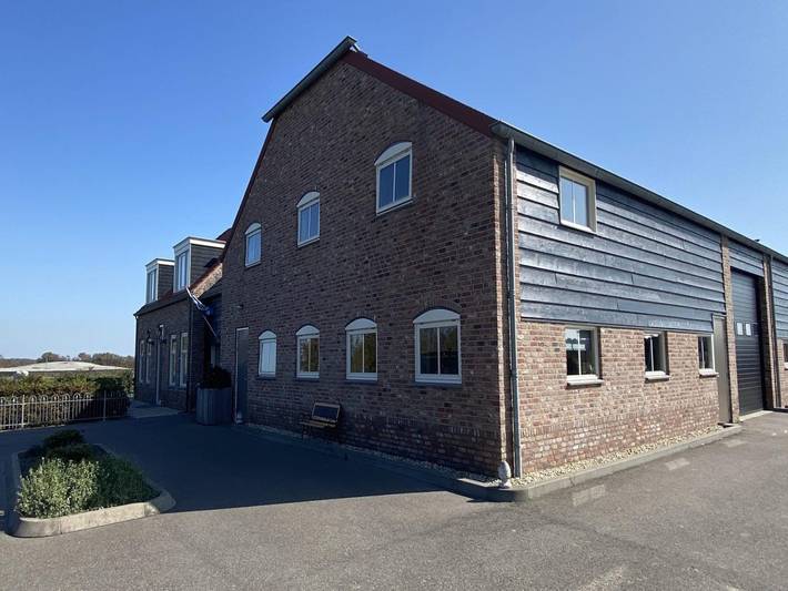 Ferienhaus für 4 Personen, mit Terrasse und Garten in Serooskerke