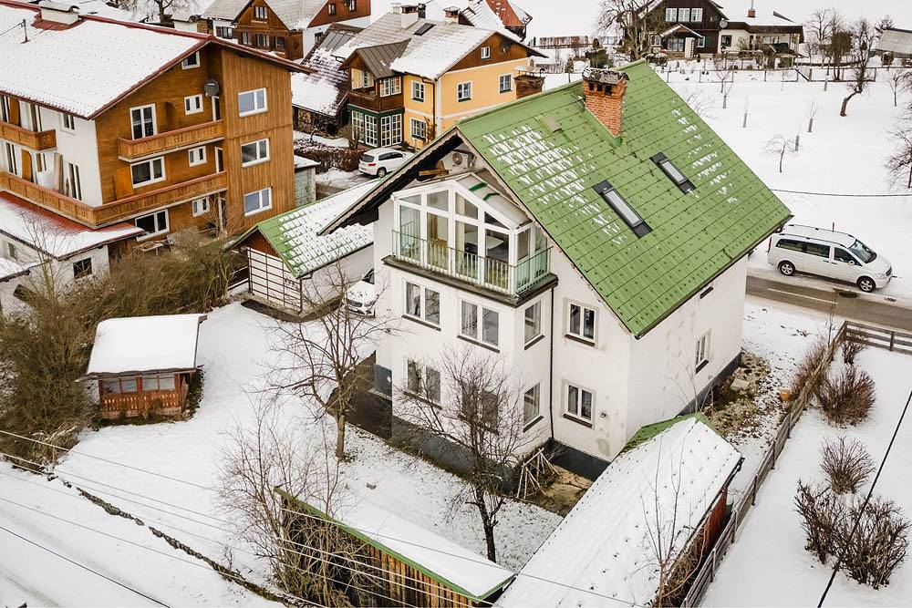 Appartement de vacances entier, Moderne Ferienwohnung mit Ausblick - Fewo Og in Bad Goisern am Hallstättersee, Dachstein Salzkammergut