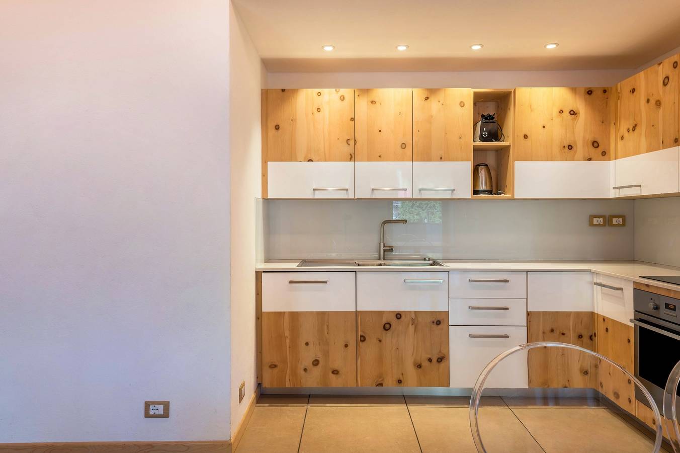 Entire apartment, Apartment 'Buffaure A Parte' with Mountain View, Private Terrace and Wi-Fi in Pozza di Fassa, San Giovanni di Fassa