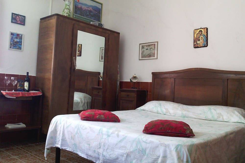 Bonito apartamento con jardín con vistas al mar in Scauri, Provincia de Latina