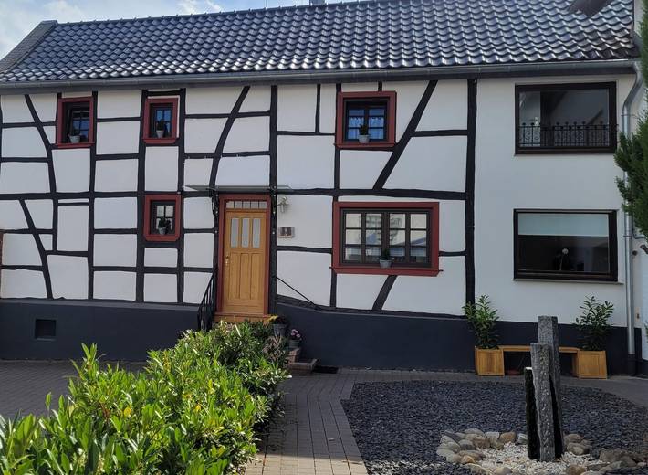 Ferienhaus für 5 Personen, mit Terrasse und Garten in Euskirchen