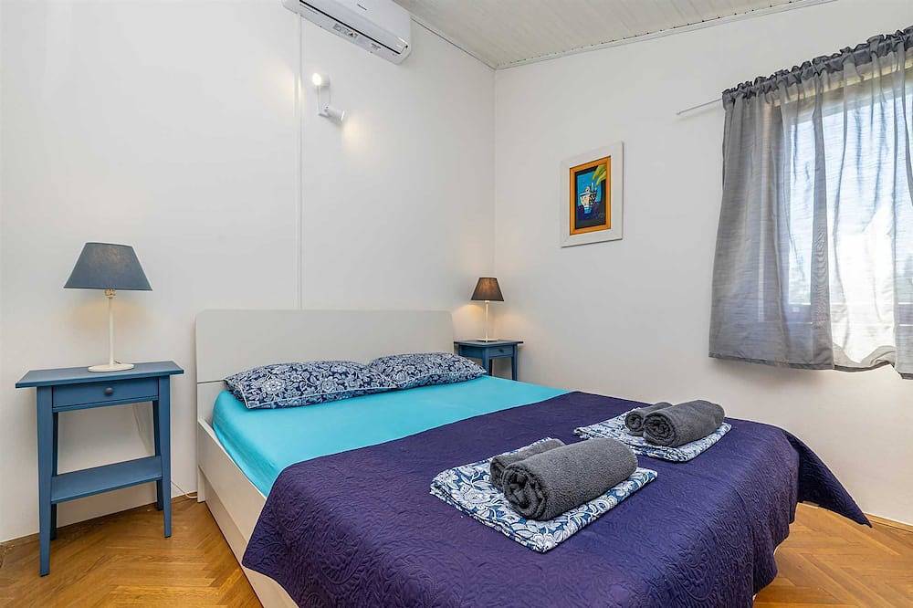 Holiday house Ledine with pool in Krk Town, Krk