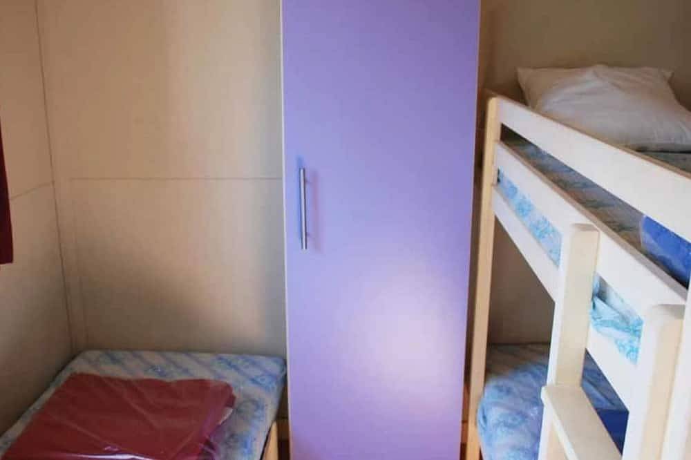 Mobil home confortable avec terrasse - 2 pers. in Rocamadour, Quercy