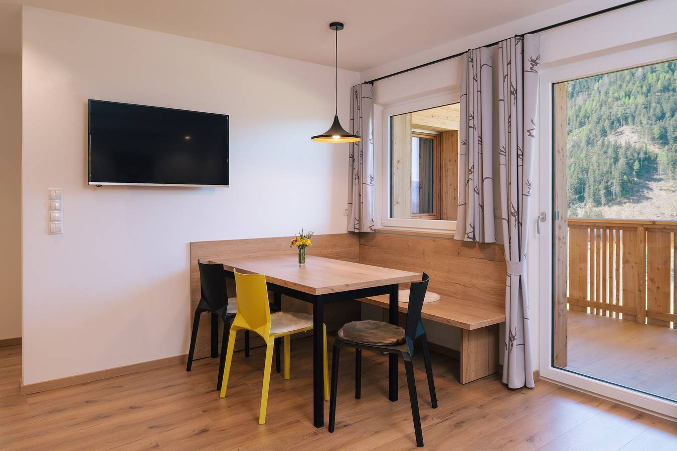 Ganze Wohnung, Ferienwohnung "Balbeinhof Apt Hirsch" mit Bergblick, Balkon & Wlan in Lüsen, Dolomiti Superski