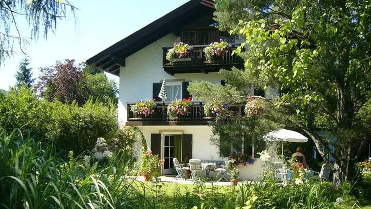 Ganze Ferienwohnung, Ferienwohnung für 3 Personen (60 m²) in Unterammergau in Unterammergau, Bayerische Alpen