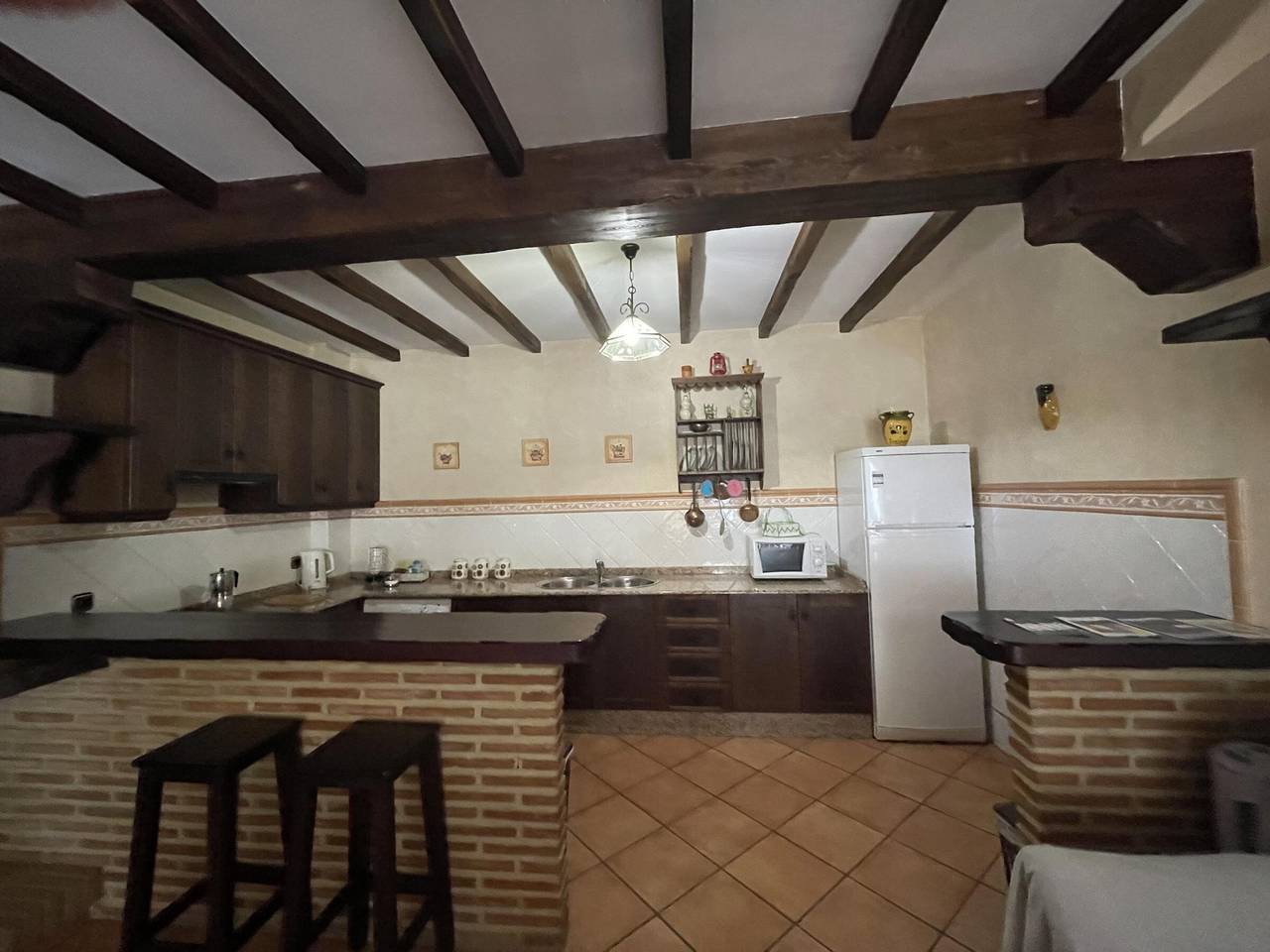 Grazalema: Modern House with Fireplace and Terrace in Grazalema, White Villages