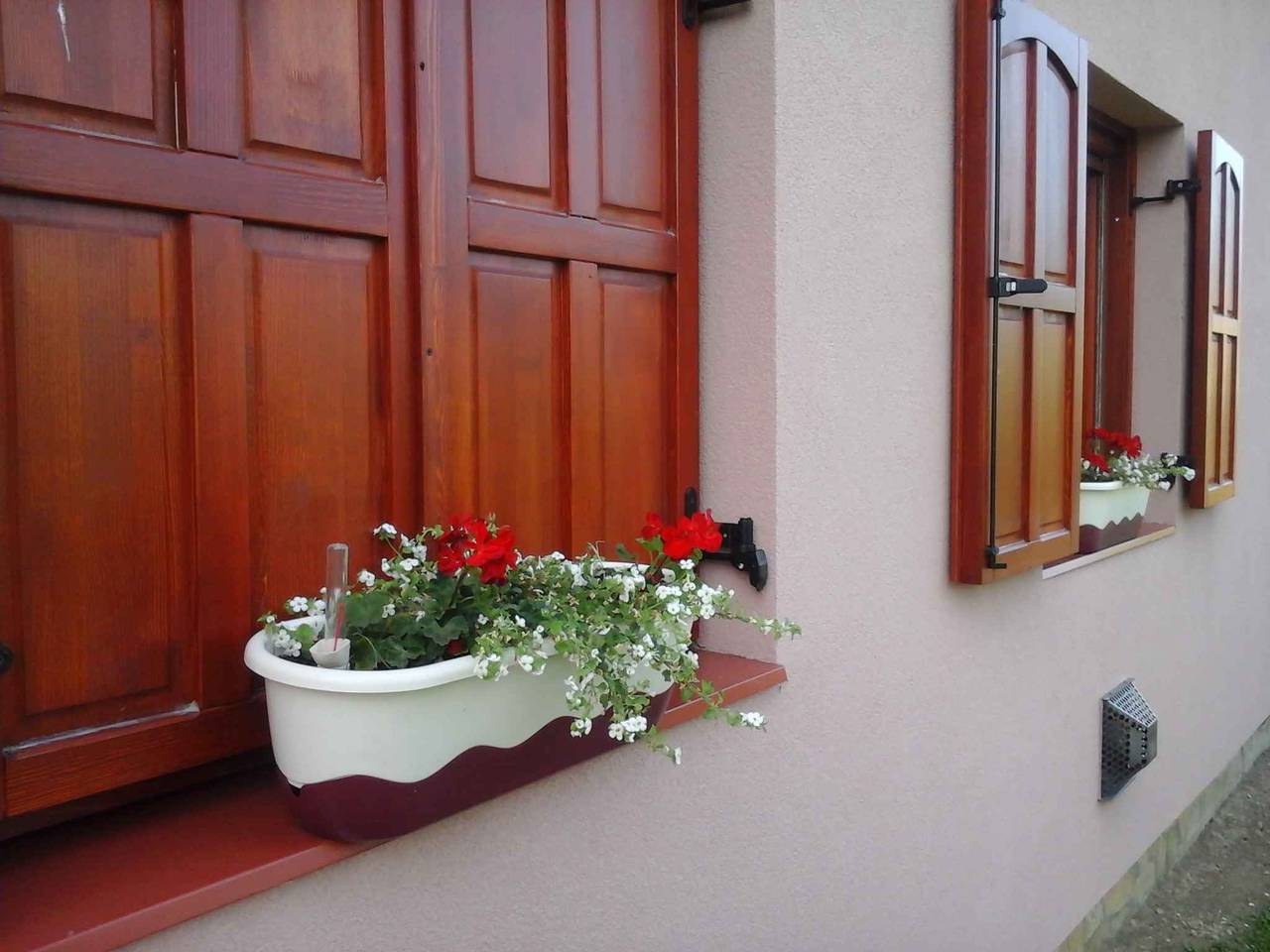 Ferienhaus am Ufer mit Steg, Klimaanlage und Wlan  in Balatonbereny, Plattensee Südufer