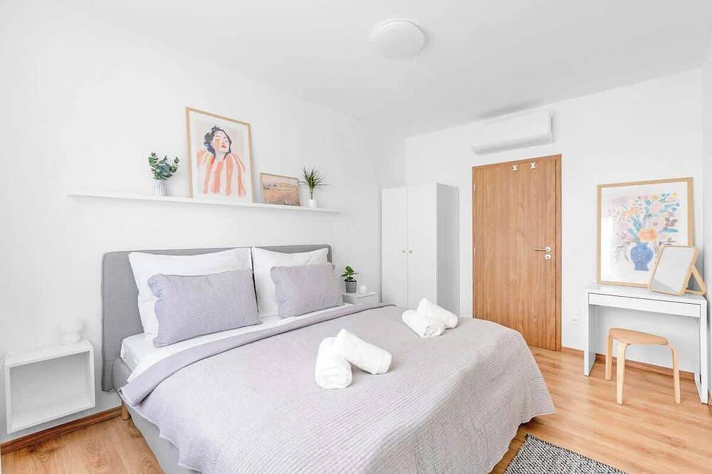 Entire apartment, Bright Design City Loft with Balcony in Bratislava, Bratislava region