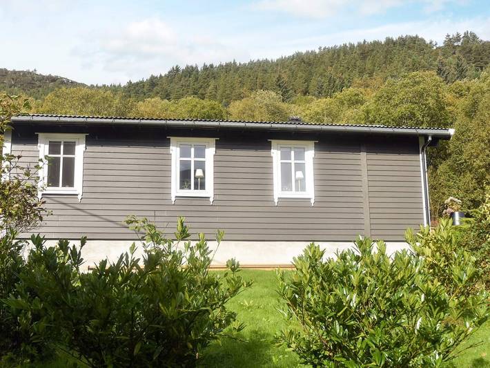 Ferienhaus für 5 Personen, mit Terrasse und Garten in Åram