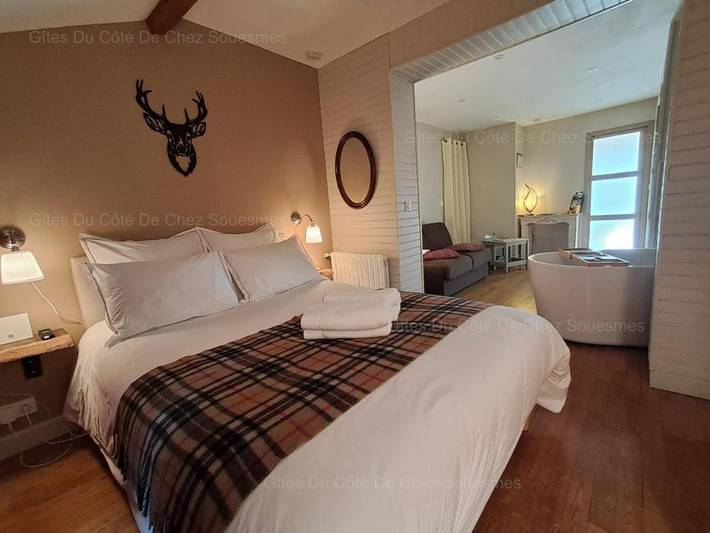 Location de vacances pour 3 personnes, avec Terrasse ainsi que Jardin et Vue à Souesmes