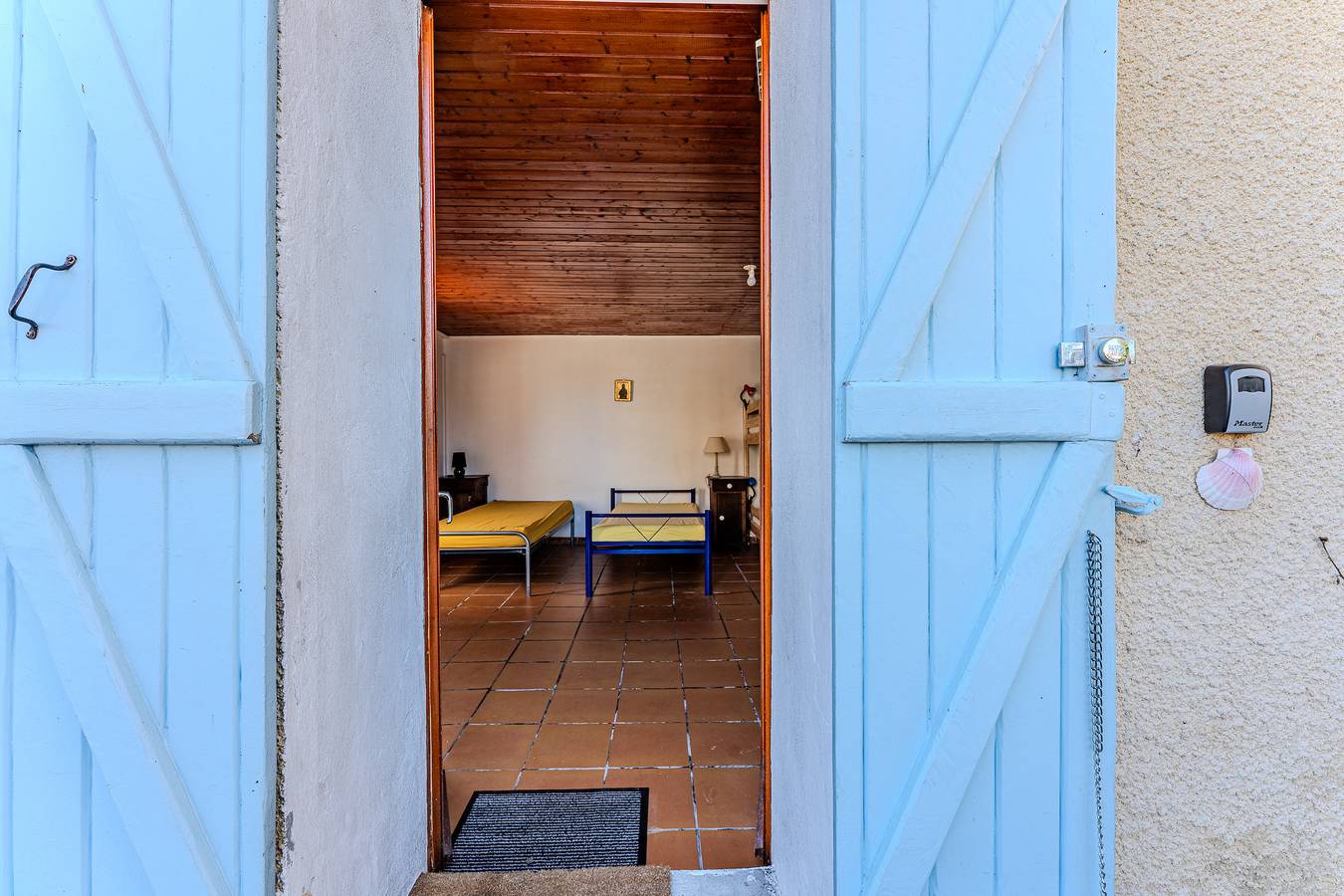 Entire studio, Studio Apartment 'La Halte De Compostelle' with Private Terrace and Wi-Fi in Belin-Béliet, Arcachon region