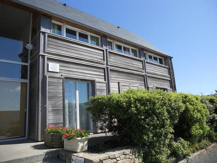 Gîte pour 8 personnes, avec Terrasse et Jardin dans Biville