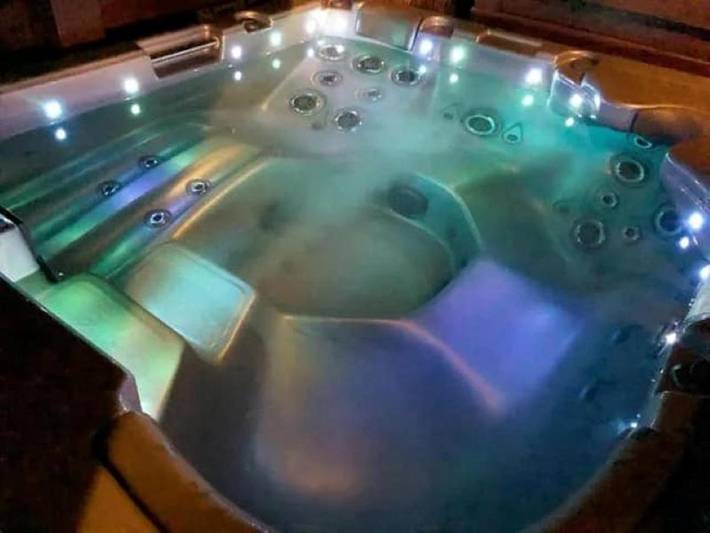 Casa de vacaciones para 4 personas, con vistas al lago y vistas además de sauna y jardín, Se admiten mascotas - 1