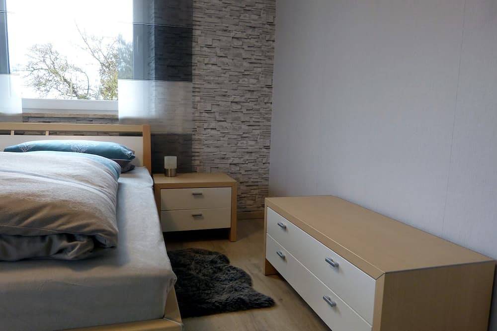 Ganze Wohnung, Neue Ferienwohnung (2019) (55qm) für 2 Personen mit Grillmöglichkeit in Königstein (Bayern), Ostbayern