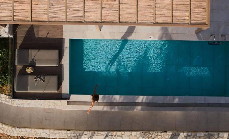 Hôtel pour 3 personnes, avec terrasse et piscine ainsi que vue et sauna