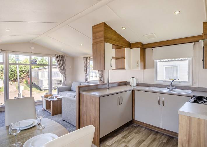 Caravan for 8 people in Essex