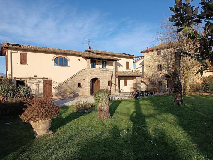 Appartamento vacanze per 3 persone, con giardino e panorama nonché piscina e piscina per bambini, adatto a famiglie con bambini - 1
