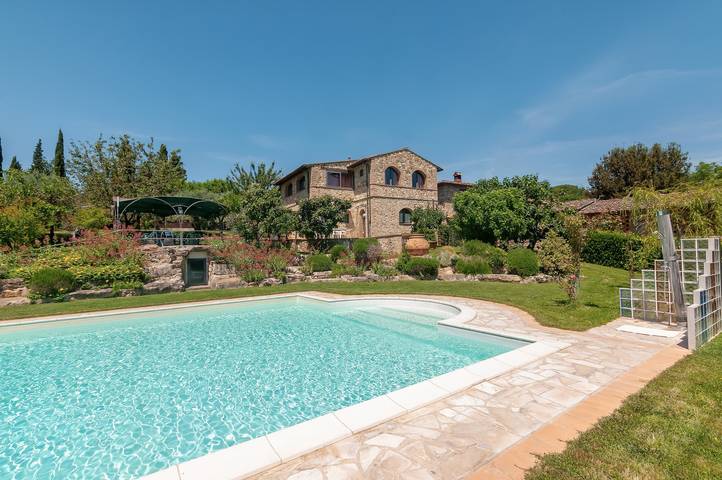 Entire apartment, Podere Papèra - 'Cavallo Flat' Apartment with Mountain View, Wi-Fi and Air Conditioning in Mercatale, San Casciano in Val di Pesa