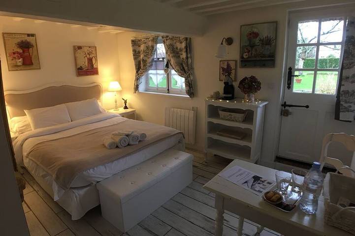 Location de vacances pour 2 personnes, avec jardin à Berville-sur-Mer - 2