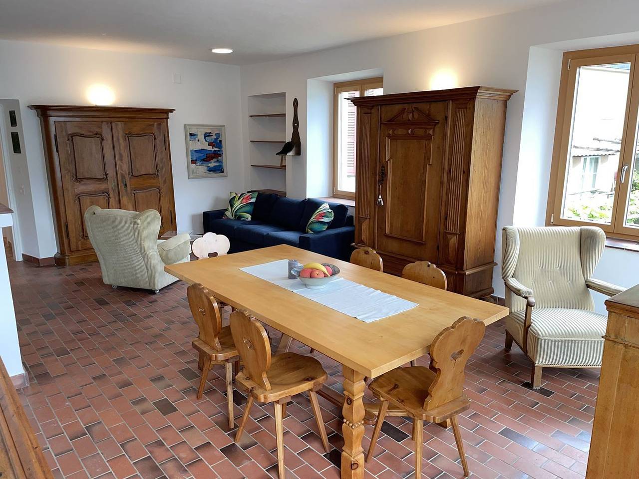 Ganze Wohnung, Ferienwohnung mit herrlicher Panoramablick und ein Badestrand direkt vor der Tür in Gambarogno, Lago Maggiore (Schweiz)